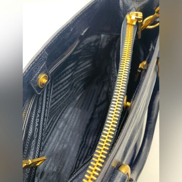 Prada Navy Blue Vitello Shine Medium 2way Shopping Tote Bag Preloved Purse - Picture 14 of 16